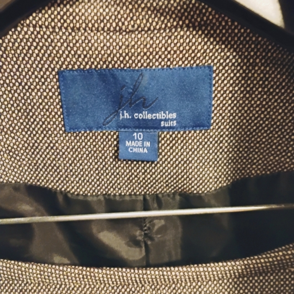 Two piece lined suit